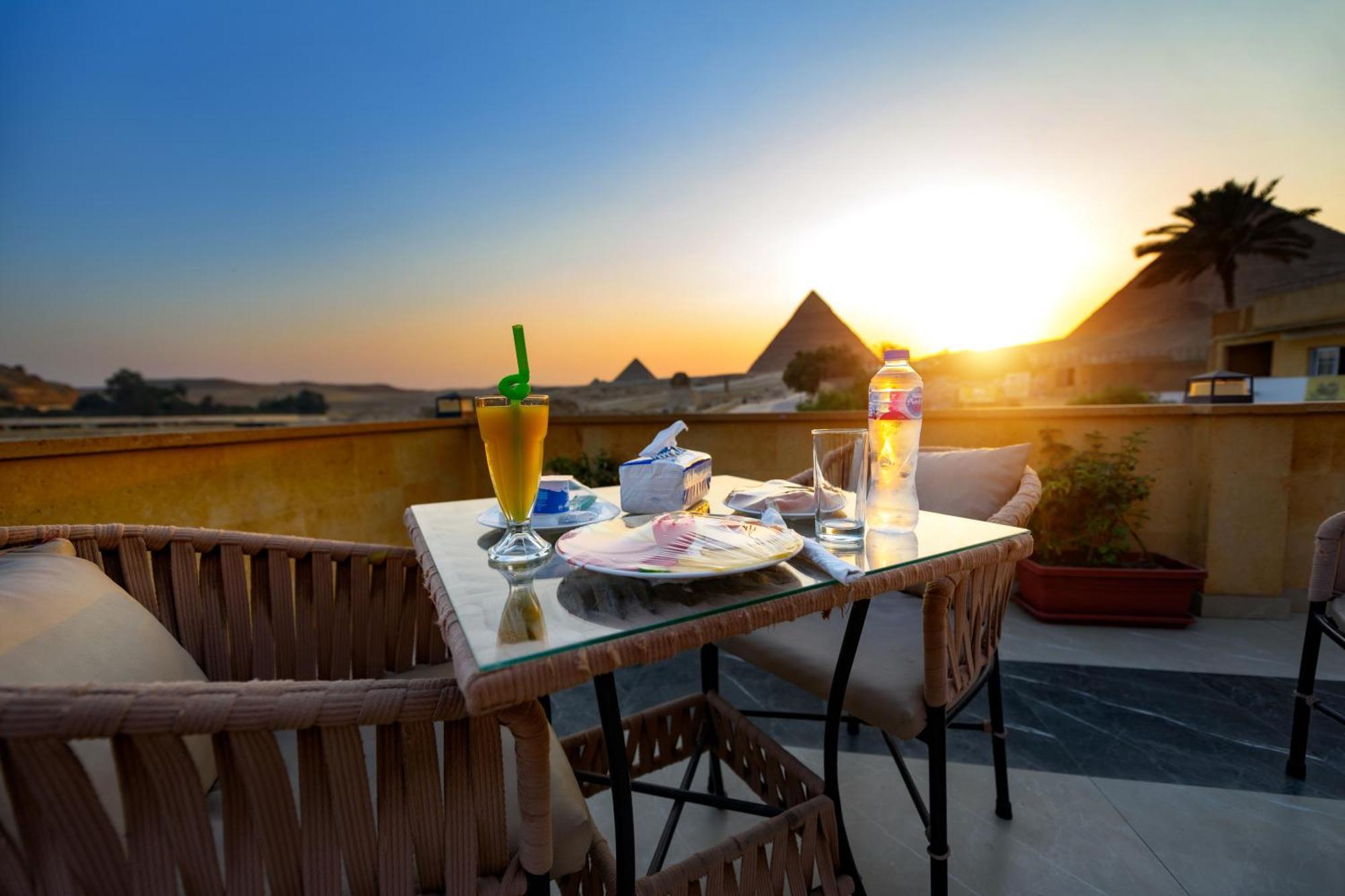 The Gate Hotel Front Pyramids & Sphinx View Kafrat al Jabal Екстер'єр фото