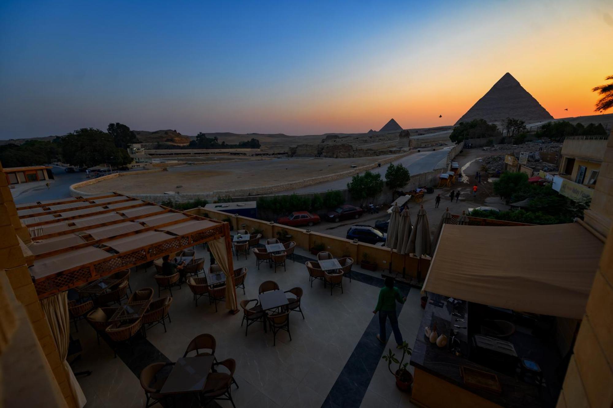 The Gate Hotel Front Pyramids & Sphinx View Kafrat al Jabal Екстер'єр фото